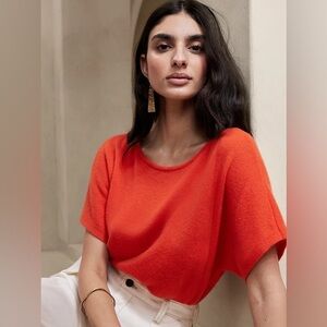 BANANA REPUBLIC EMELINE LIGHTWEIGHT CASHMERE TOP SIZE LARGE IN RED ORANGE- L